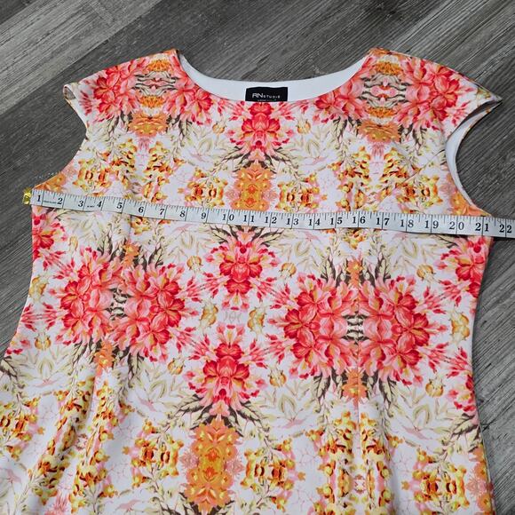 RN STUDIO by Ronni Nicole Sleeveless Floral Stretch Sheath Midi Dress - Picture 4 of 7